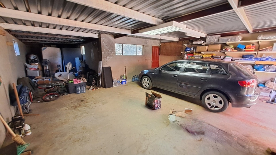 4 Bedroom Property for Sale in Pellissier Free State